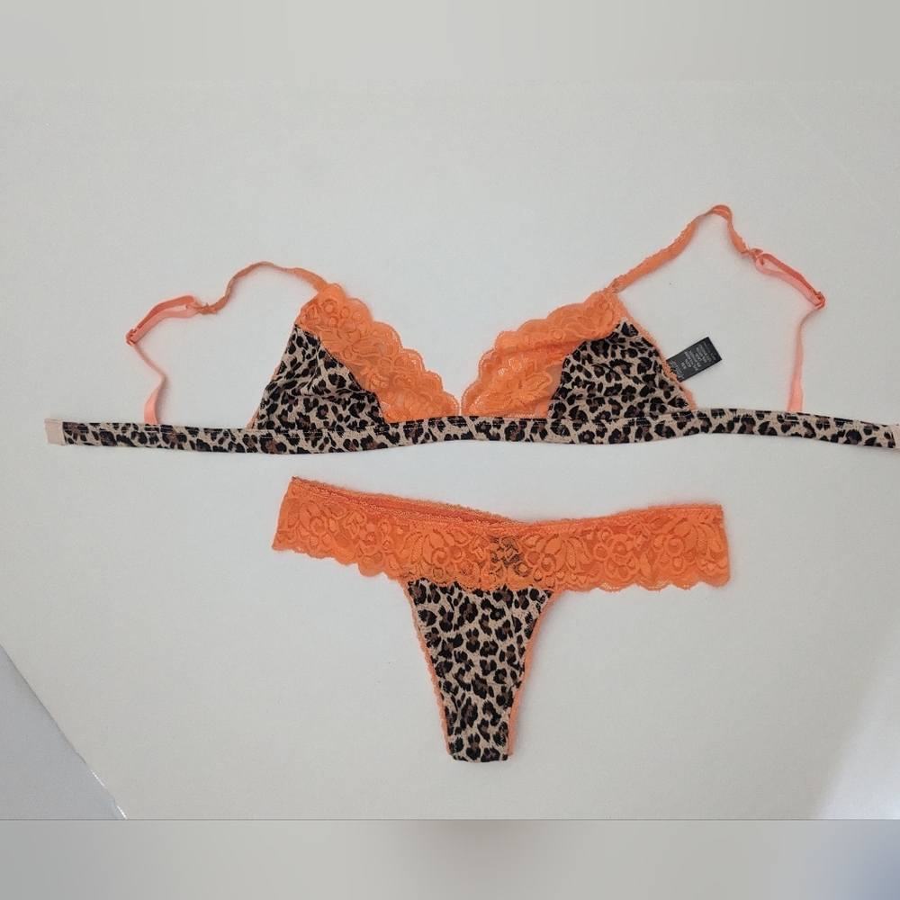 Leopard Print Bra and Thong Set S/M